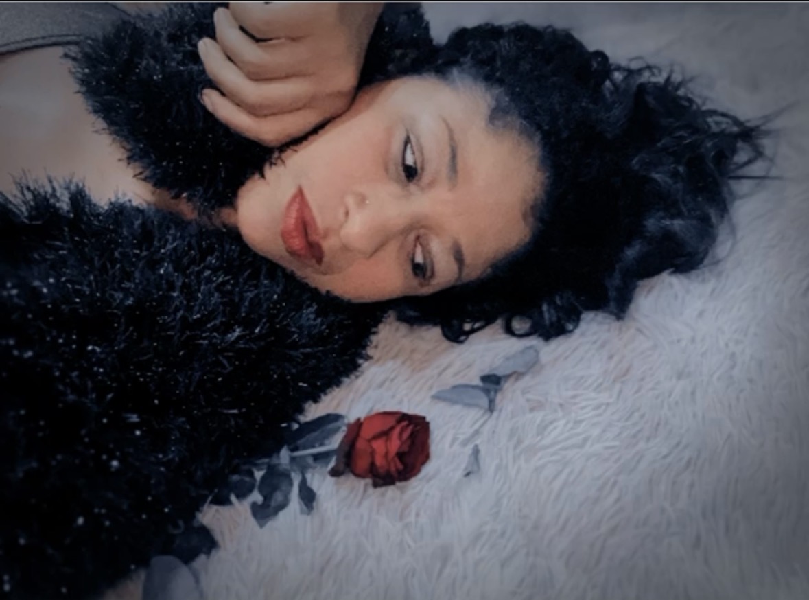 Ceiça Farias apresenta novo show: CANTORIA DE APERREIO E BEM QUERENÇA