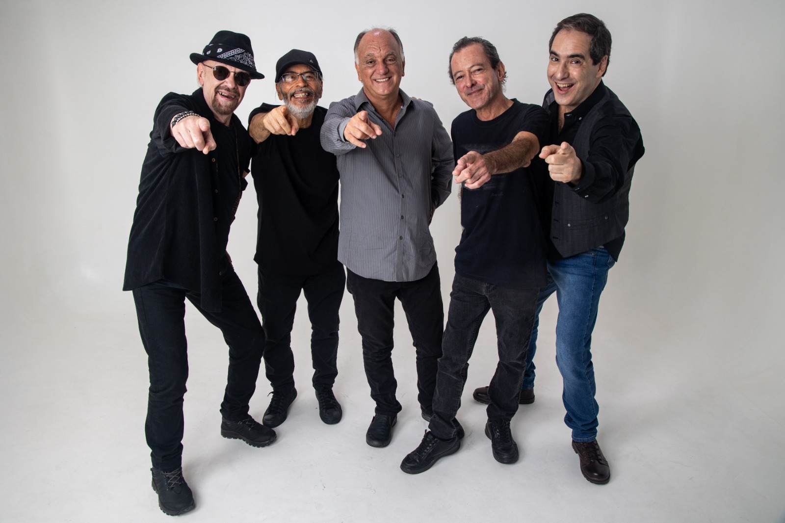 The Fevers celebrando 60 anos de carreira, neste sábado (10), e abrem a temporada de shows do Clube Cabo Branco